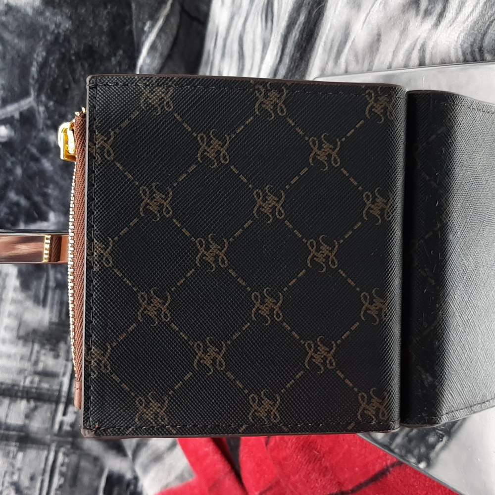 Mango Moldovan Wallet - Picture 2 of 7